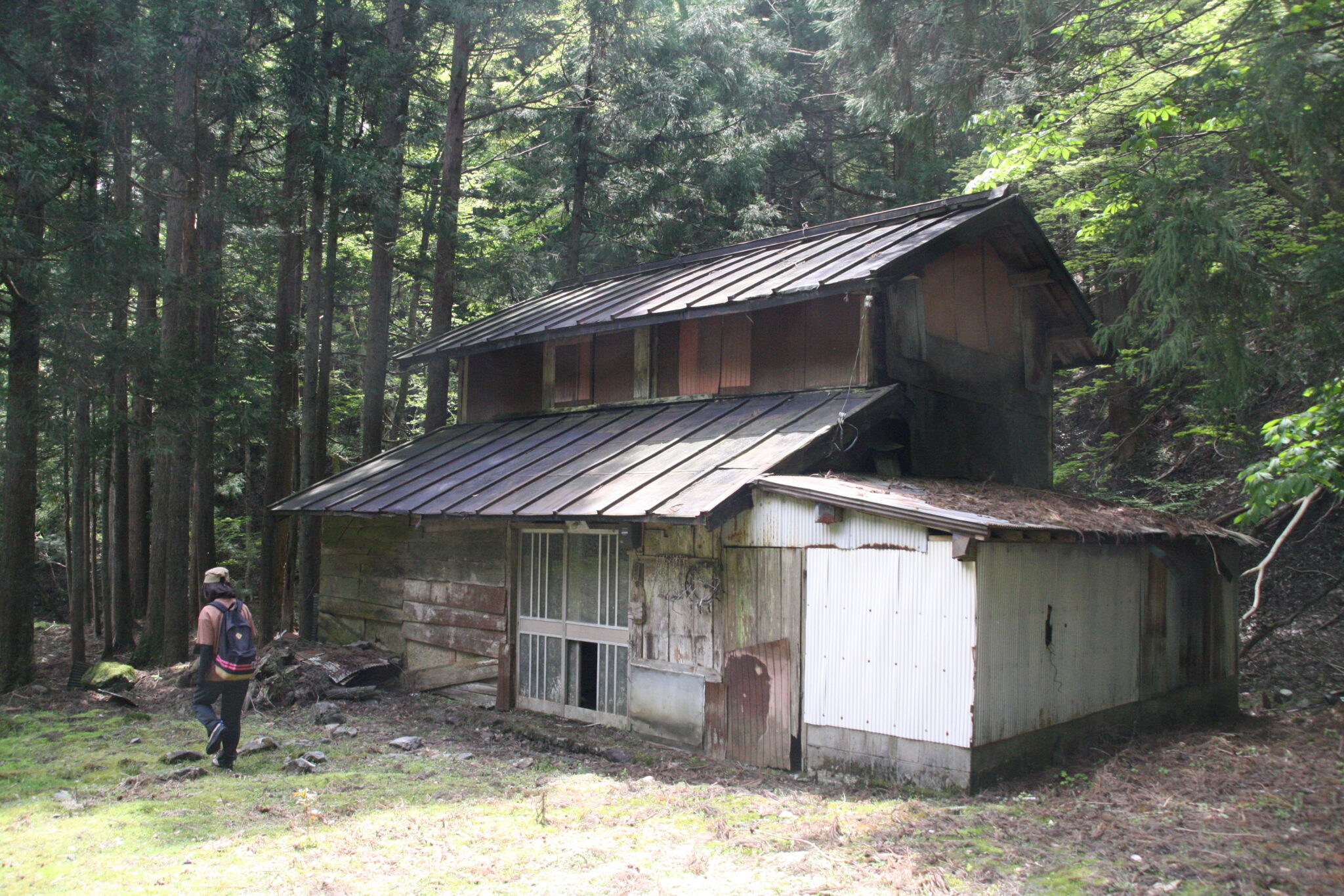 【岐阜廃村】約830年前から存在する谷山廃村集落へ行ってみたら、凄くのどかで素晴らしい場所であり、春の日差しを感じながら、のんびりとお茶して ...